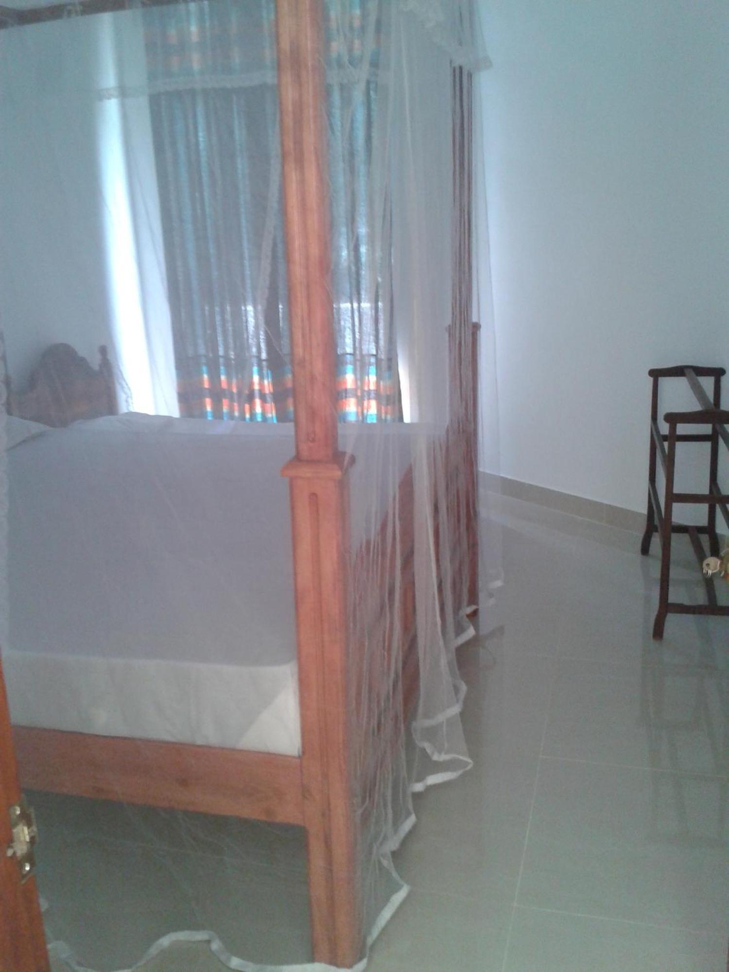 Nooit Gedacht Holiday Resort Unawatuna Habitación foto
