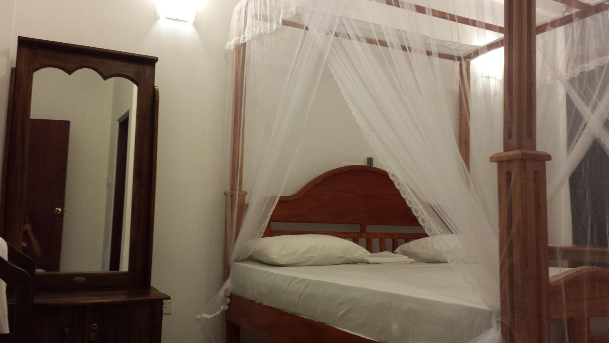 Nooit Gedacht Holiday Resort Unawatuna Habitación foto